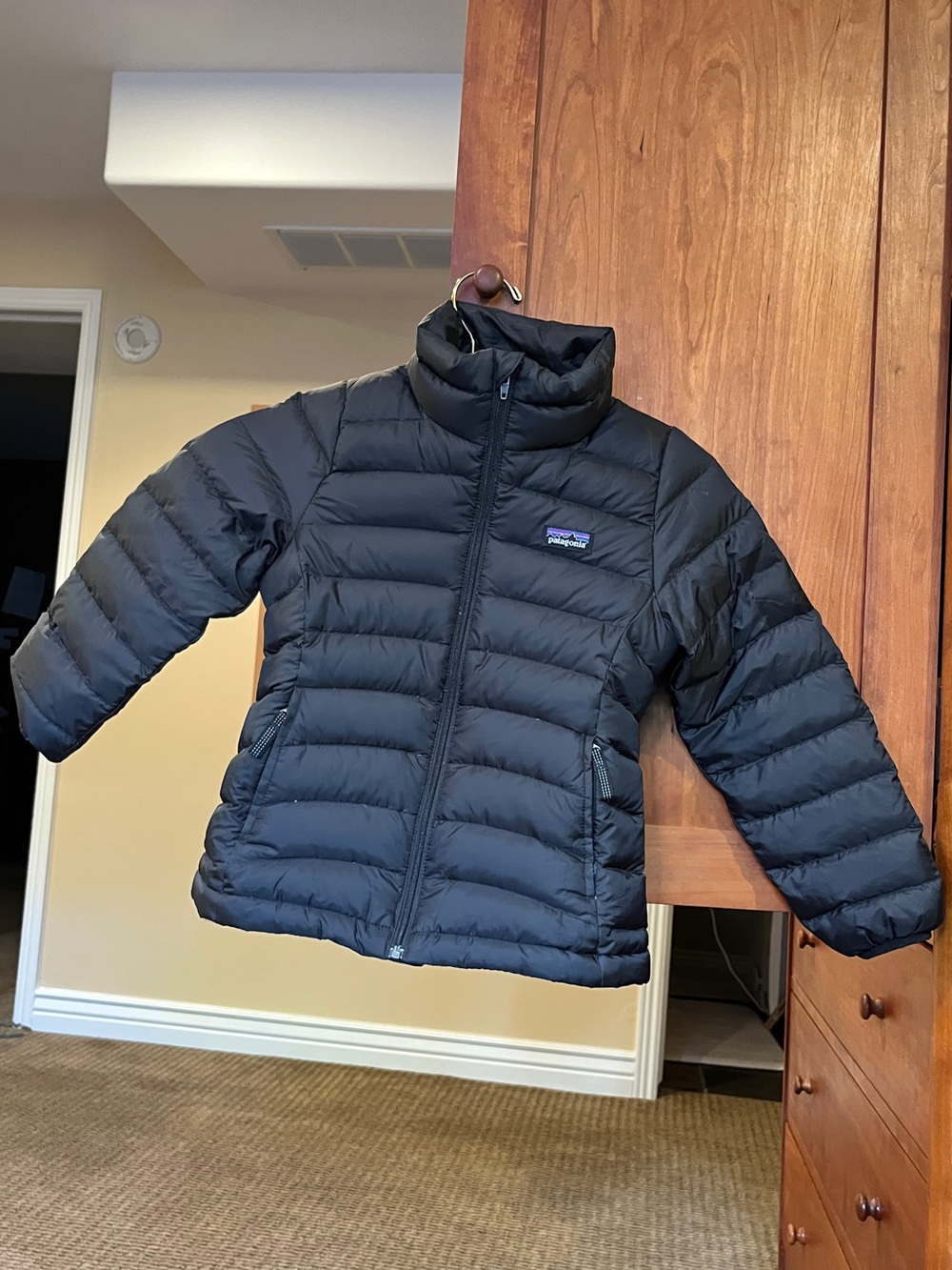 🖤Patagonia Black Puffy Quilted Down Jacket. Insulated. Girls size XS 5-6. EUC!🖤